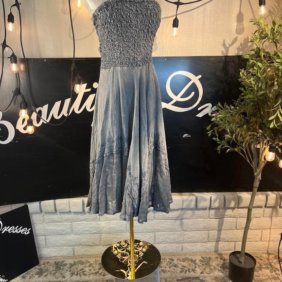 One Size Petite Women's boho Gray Beautiful midi dress with adjustable straps - Picture 1 of 5